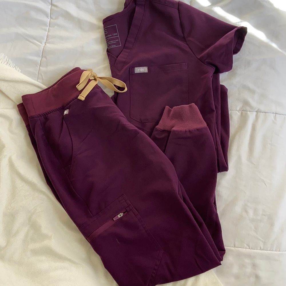 FIGS Deep Purple Set